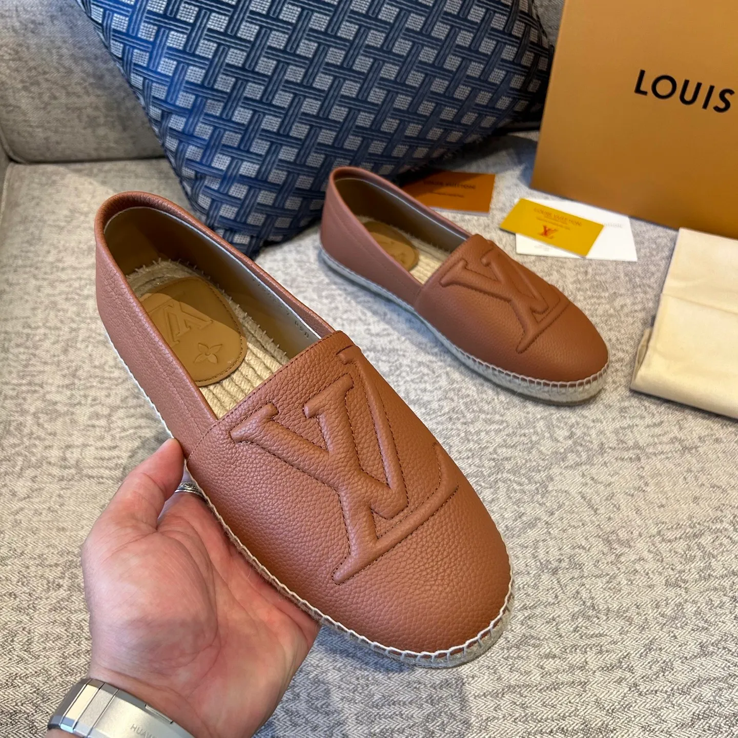 [L Family] Top P: 720💰-Size: 39-44 (customized at 38.45.46) L Family Freesstyle Men's Fisherman Shoes. 2026 Overseas🎆🎆[Spring and Summer New Style: Lv Fisherman Shoes] Material: calf suede, cowhide𥚃, rubber injection process, hemp rope with rubber outsole.